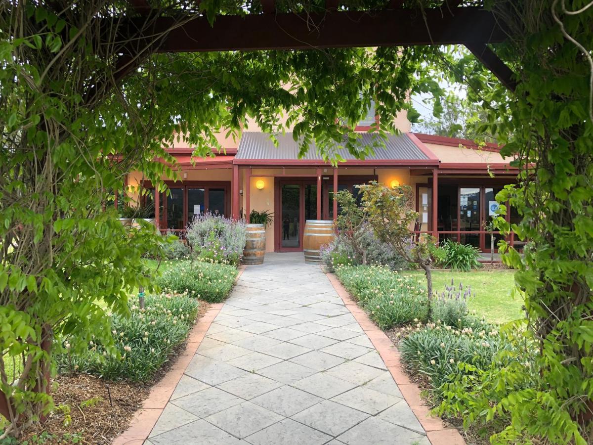 Nightingale Villas Broke Exterior foto